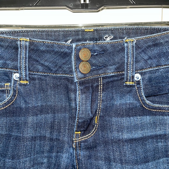 Dark Wash AMERICAN EAGLE Jeans - WOMENS SIZE: 4 - Picture 2 of 5